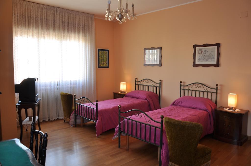 Giangurgolo B&B Ренде Номер фото